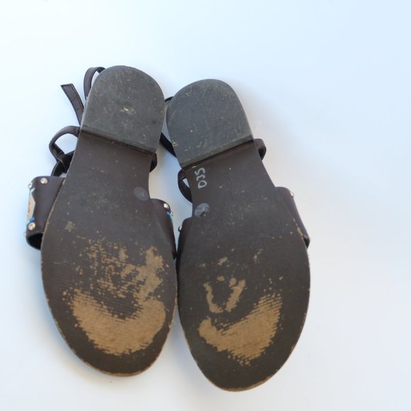 BCBG Chocolate Brown Faux Leather Tribal Sandals Size 7 - Picture 4 of 4